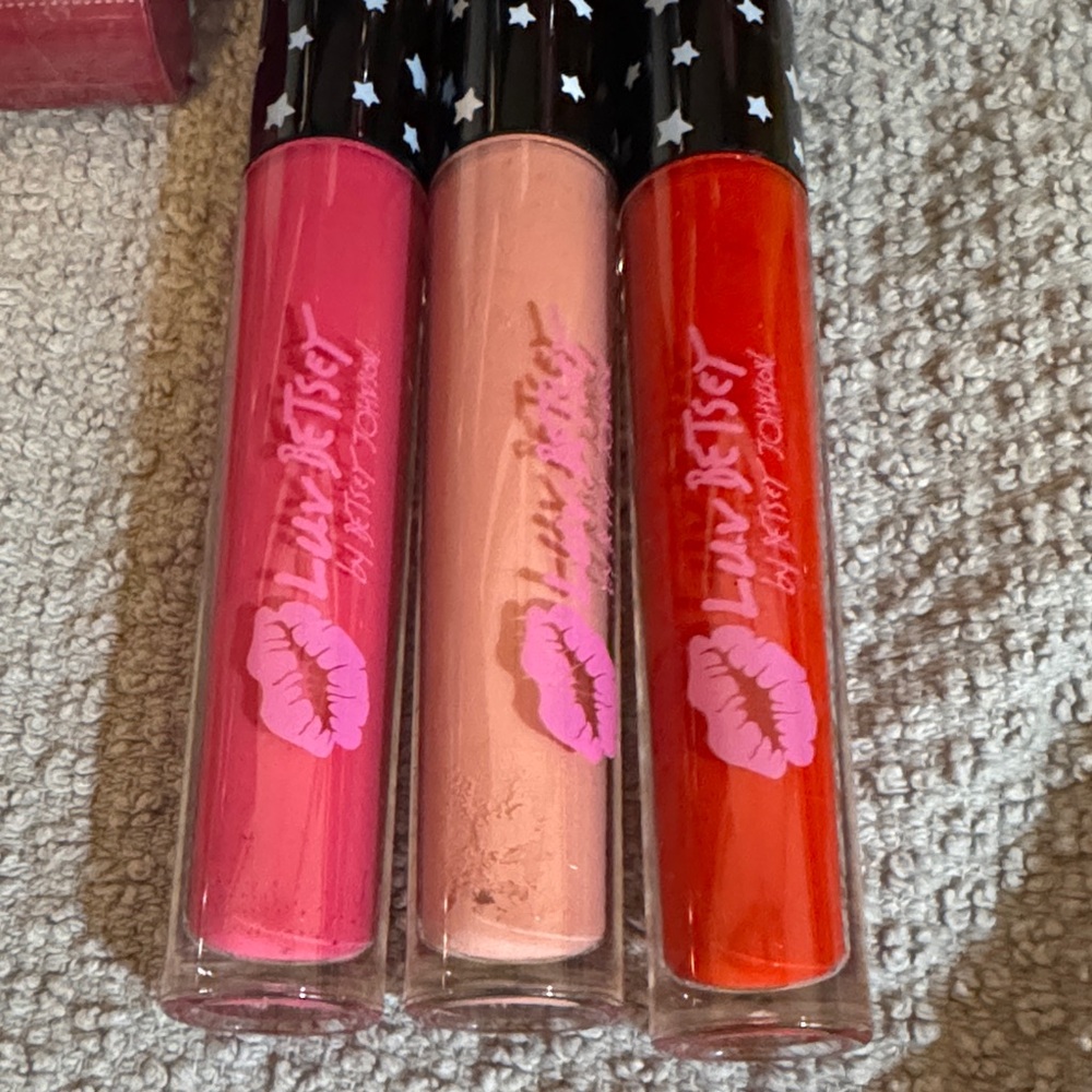 Colorful Lip Gloss Collection - Picture 4 of 5